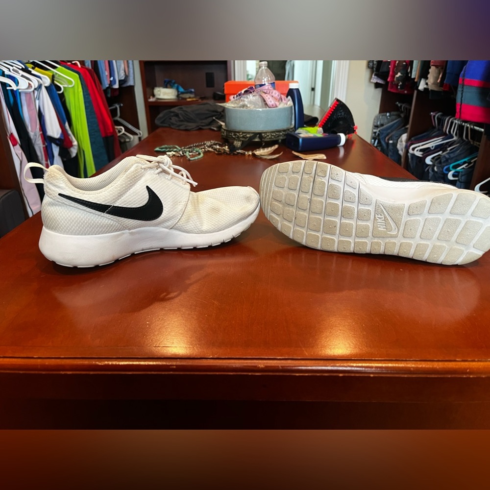 Youth Nike Running workout gym shoes